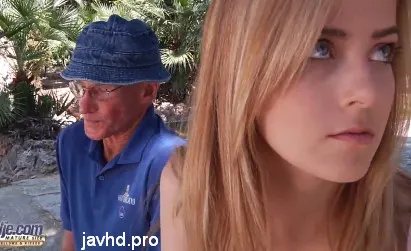 Phim sex Âu Mỹ - Ông già may mắn Abigaile Johnson